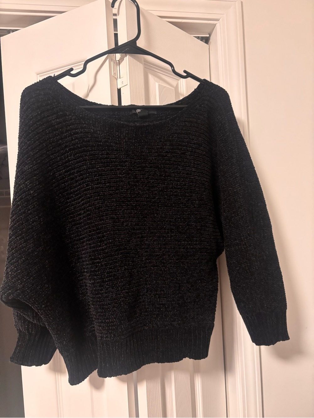 Forever 21 Black Chenille Crewneck Sweater